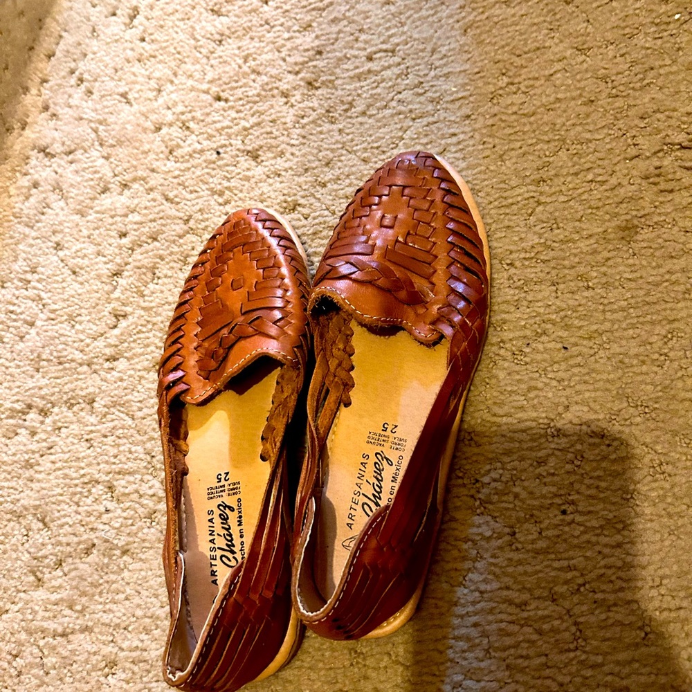 Size 7/ 1/2color brown